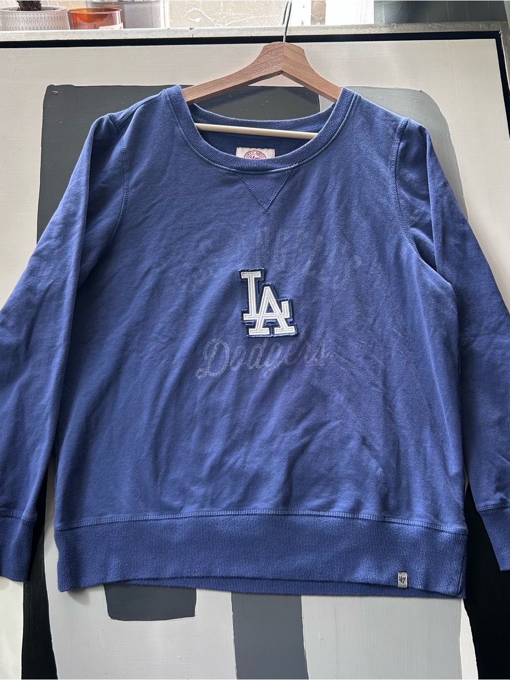 47 women’s Los Angeles Dodgers blue navy Crewneck Sweatshirt size L